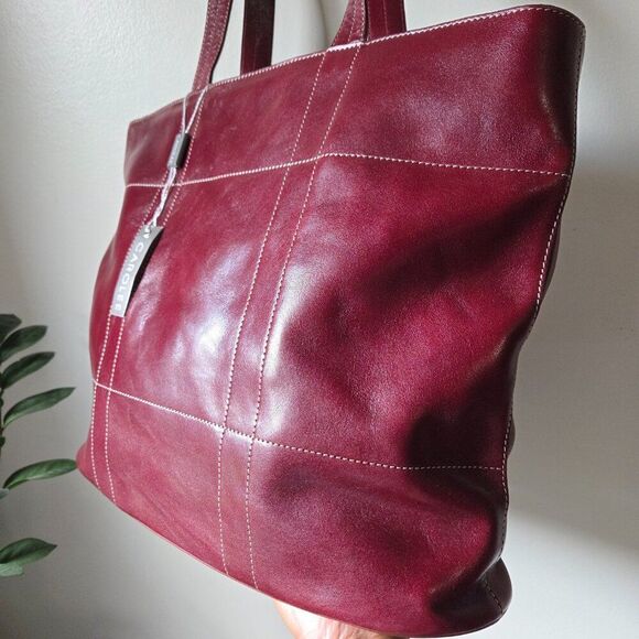 NWT CAROLEE DEEP RED LEATHER TOTE BAG SIZE LARGE - Picture 4 of 16